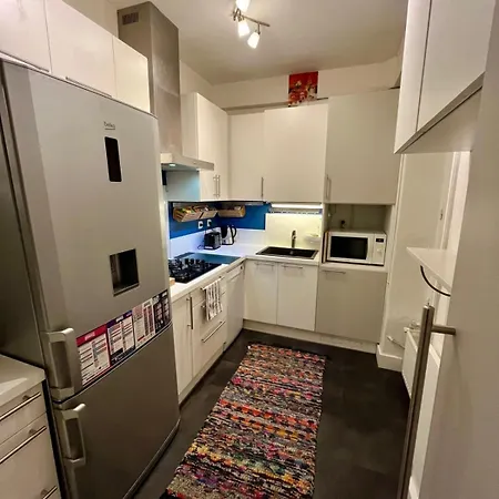 T2 With Terrace In Apartament Nantes